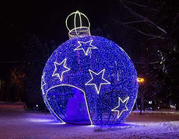 Новогодний декор в Челябинске